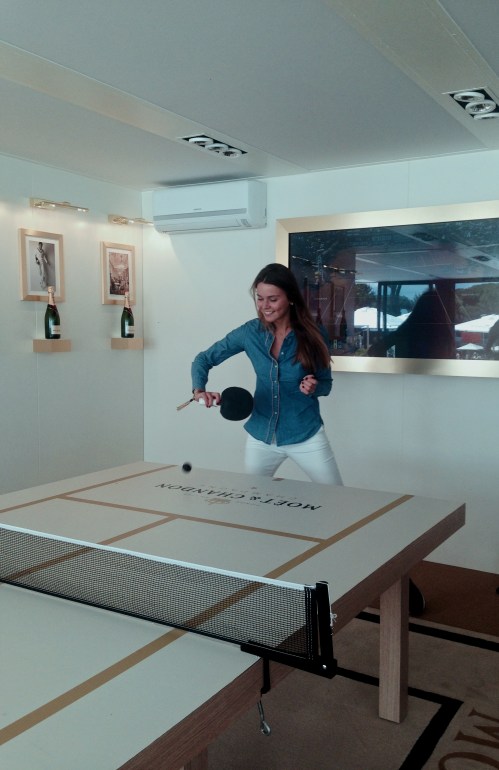 svetlana shashkova playing ping-pong 