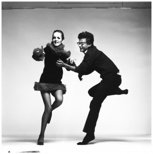 richard-avedon-with-twiggy-paris-1967-b