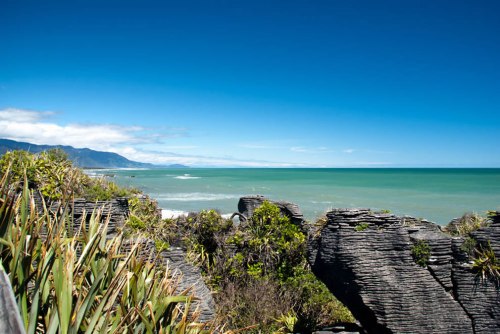 Great-scene-of-Pancake-Rocks-Punakaiki-West-Coast-of-New-Zealand