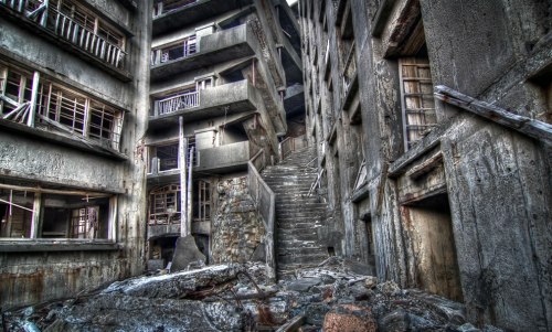 Stairway-To-Hell-Gunkanjima