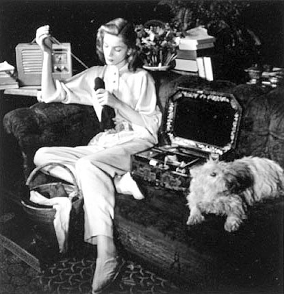 Lauren Bacall Sewing Dahl-Wolfe, Louise n.d.