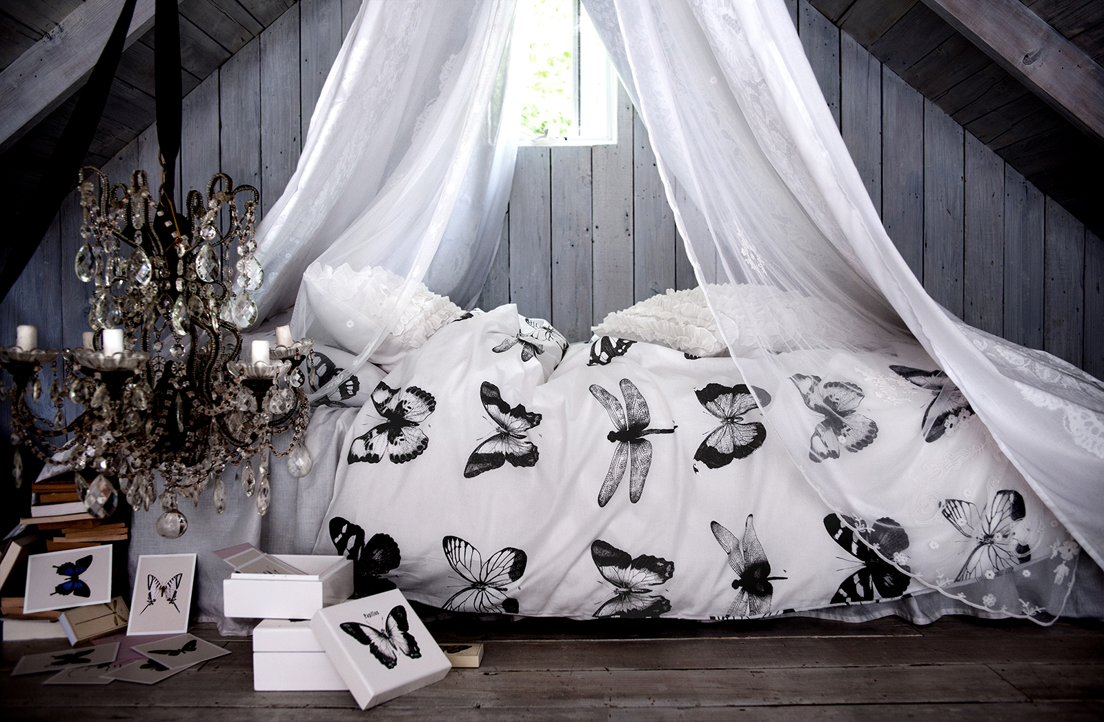 bedroom for valentine day