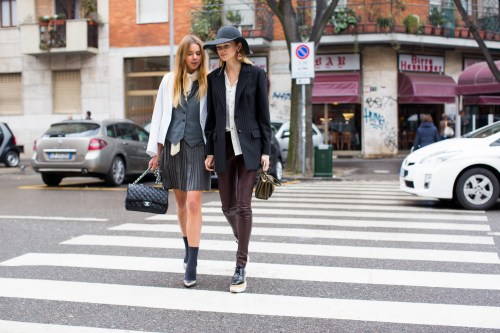 svetlana shashkova crossing the street 