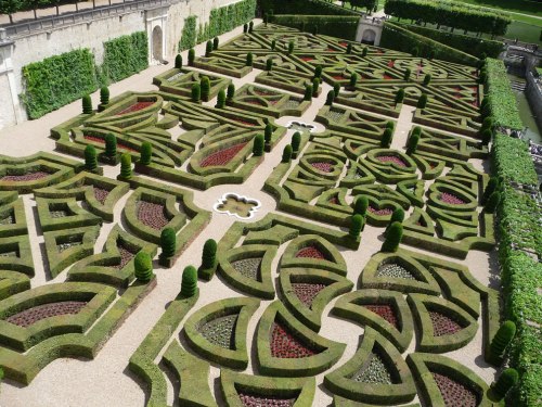 gorgeous-gardens-of-Chateau-de-Villandry