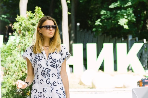 effortless chic on picnic svetlana shashkova