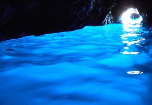 Blue-water-in-Blue-Grotto