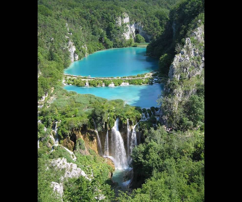 Falling-Lakes-Plitvice-National-Park-Croatia