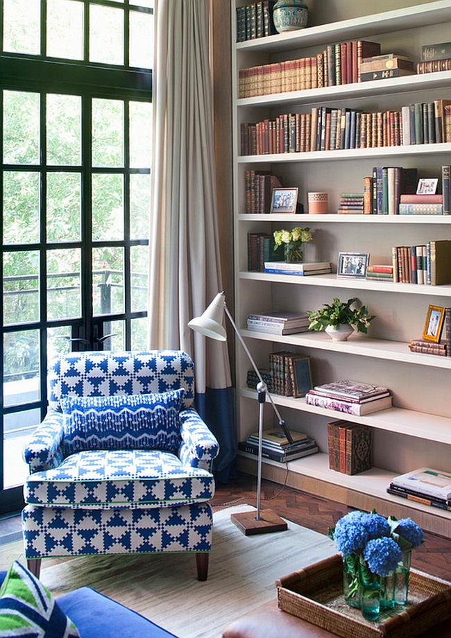 Turn-the-living-room-corner-into-a-simple-reading-nook