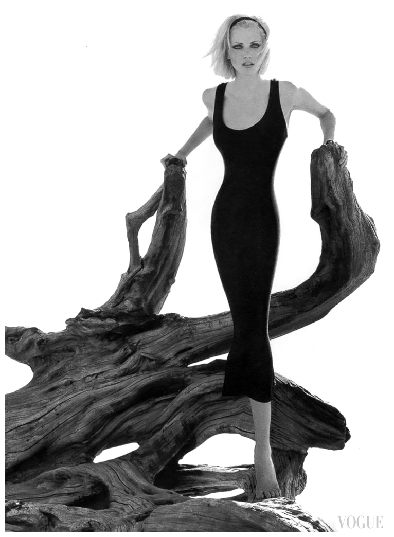 nadja-auermann-us-vogue-september-1995-photo-herb-ritts