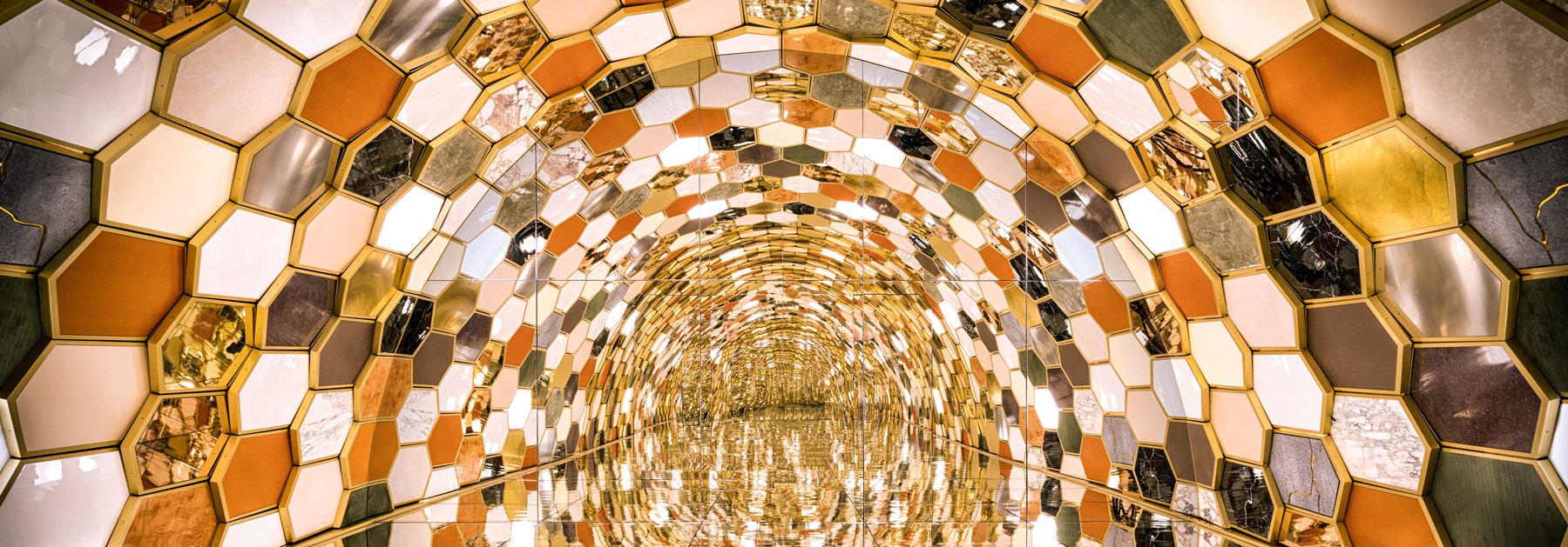 mvrdv-bulgari-installation-serpenti-bracelet-milan-design-week-designboom-1800