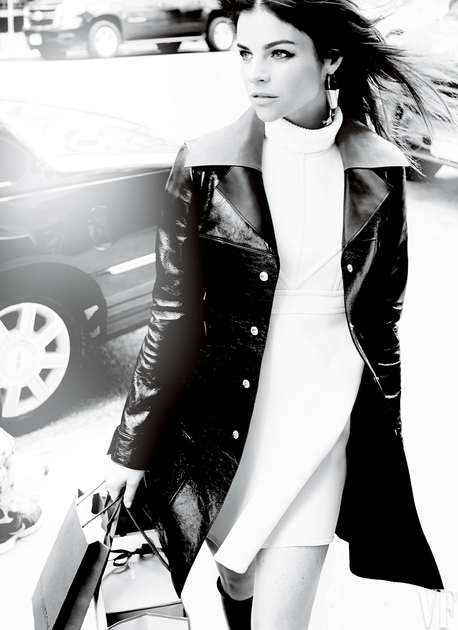 53e1113b699273cf22602429_best-dressed-list-mario-testino-vanity-fair-ss06