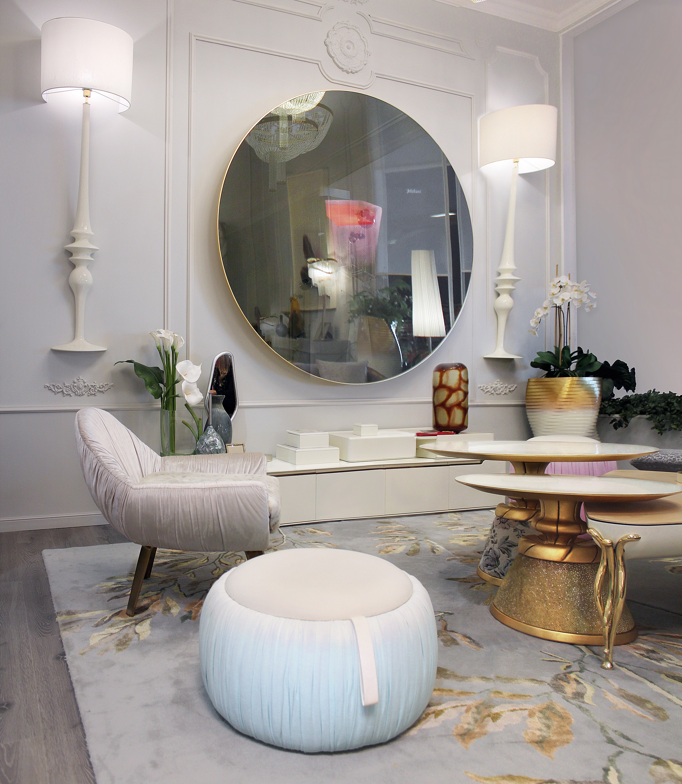 Disco-TV-Living-Room.1507068473.0563