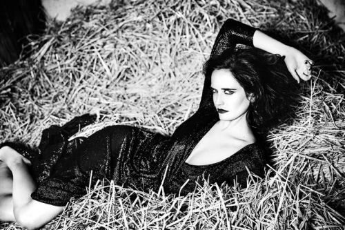 Eva_Green_in_Glamour_Italia_August_2016_master
